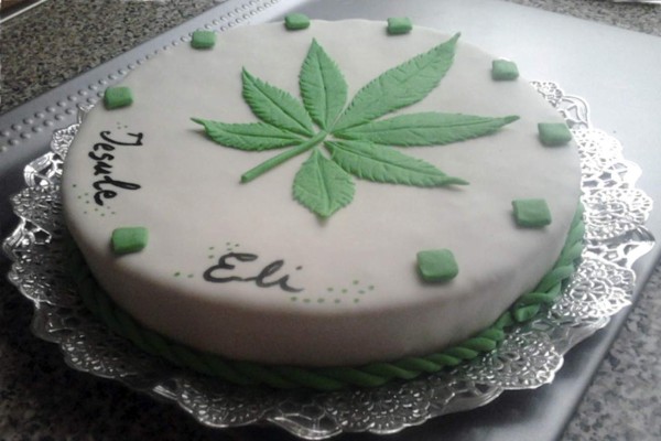 Niños se intoxican con pastel de cumpleaños hecho con marihuana