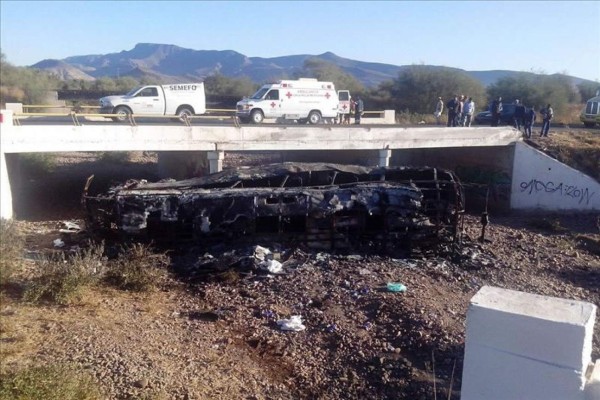 Al menos 16 muertos en accidente de autobús en México
