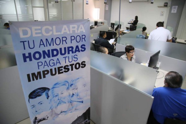 Empresarios piden prolongar pago de impuestos y suspender tasa de seguridad