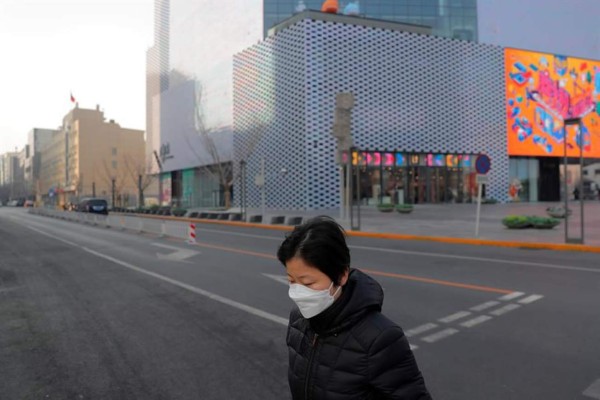 Wuhan prohíbe la circulación de vehículos para prevenir el riesgo de contagios