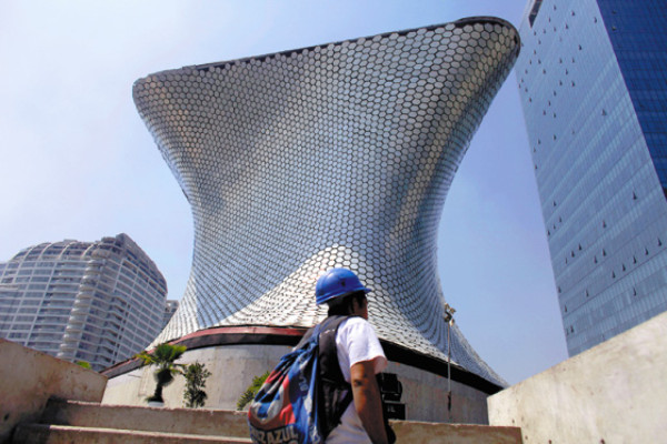 Carlos Slim inaugura museo con 60,000 obras