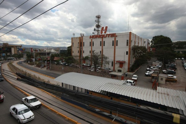 Hondutel urge $600 millones para afrontar crisis financiera