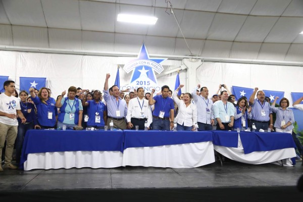 San Pedro Sula se pinta de azul con la gran convención