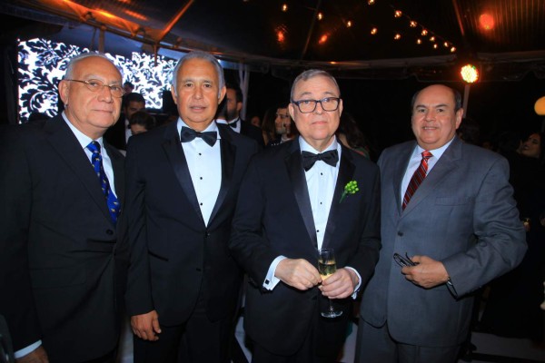 Boda de Adriana Corrales y Xavier Lacayo