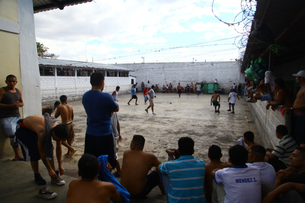 De la noche trágica a centro penal modelo