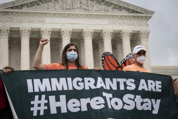 Corte Suprema de EEUU mantiene vigente el programa DACA