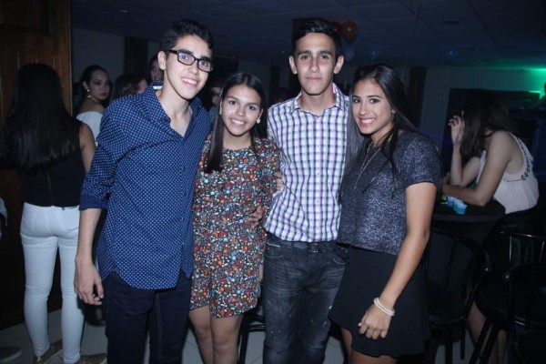 Anthony Reyes, Valeria Altamirano, Omar Larach y María José Morales