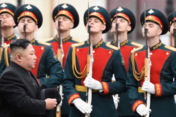 Kim Jong Un busca en Rusia apoyo de Putin a su programa nuclear