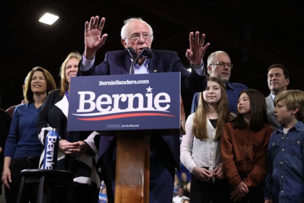 ESSEX JUNCTION, VERMONT - MARCH 03: Democratic presidential candidate Sen. Bernie Sanders (I-VT) is joined by his family on stage during a rally with at the Champlain Valley Expo March 03, 2020 in Essex Junction, Vermont. 1,357 Democratic delegates are at stake as voters cast their ballots in 14 states and American Samoa on what is known as Super Tuesday. Chip Somodevilla/Getty Images/AFP== FOR NEWSPAPERS, INTERNET, TELCOS & TELEVISION USE ONLY ==