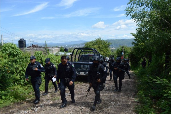 Encuentran 15 cadáveres en fosas clandestinas en México