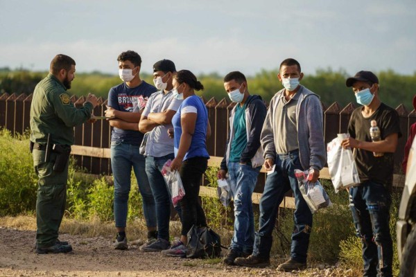 Muere migrante hondureño encontrado en frontera de EEUU