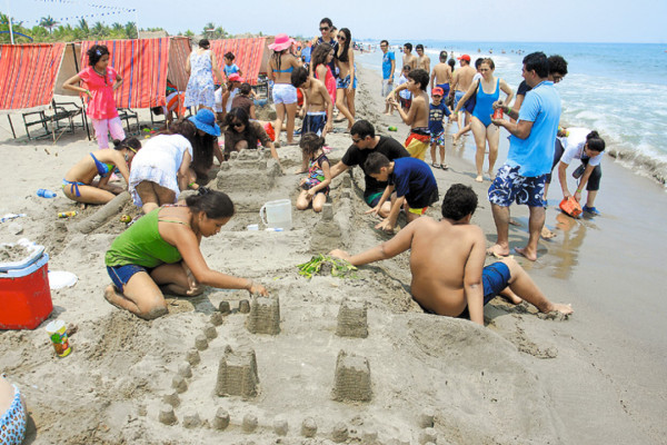 En caravanas retornarán veraneantes de las playas