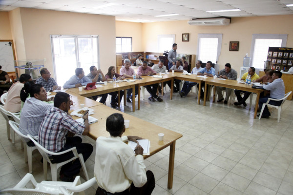 Alcaldes solicitan ayuda en seguridad