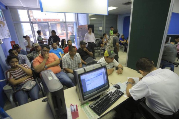 Hondureños se exponen a perder TPS si piden asilo en Canadá