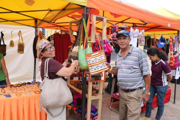 Gracias Convoca reúne a más de 200 artistas nacionales