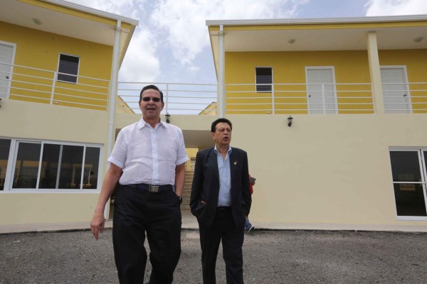 Callejas alegará que usó dinero para 'alejar narcotráfico del fútbol'