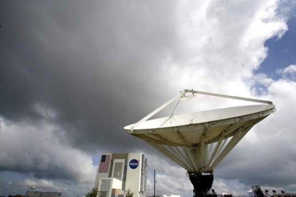 El transbordador Atlantis aterrizó sin problemas en California