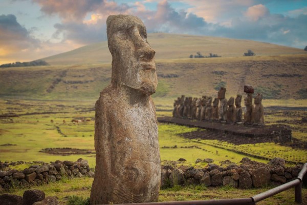 Moais at Ahu Tongariki (Easter island, Chile)