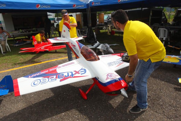 Pequeños aviones que surcan los cielos de San Pedro Sula