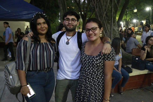 Folclor, baile, teatro, fiesta y cuadros vivos en la Unah-vs