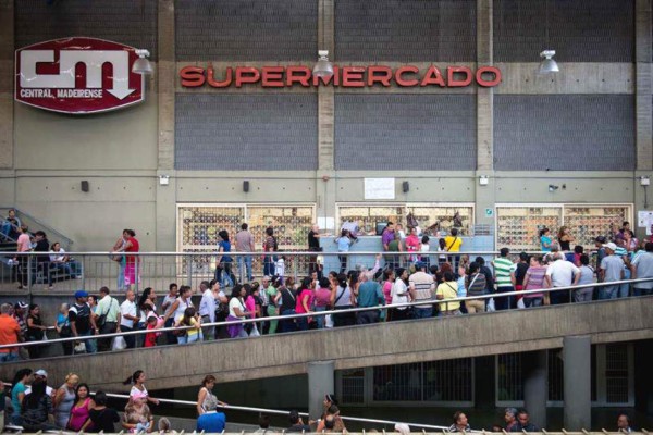 Capriles a Maduro: ¿Trajiste leche?