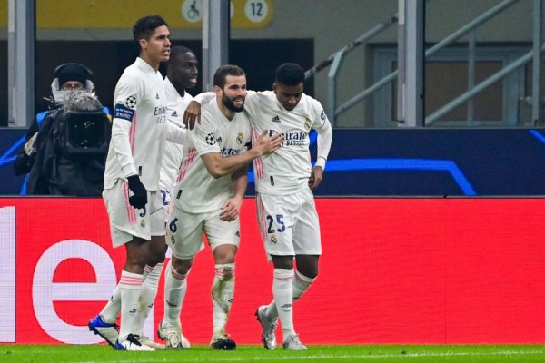 Real Madrid venció sin problemas al Inter y encamina su clasificación a octavos en la Champions
