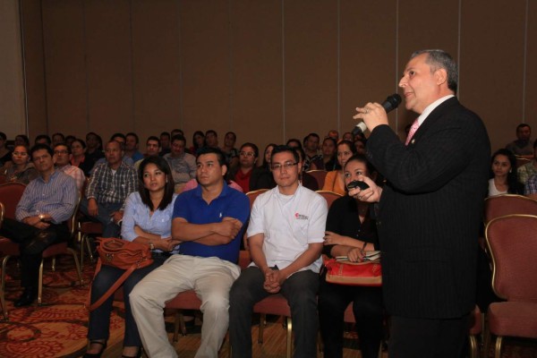 La cirugía refractiva láser ayuda a mejorar la visión