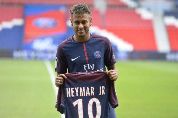 Neymar, un activo de mercadotecnia del PSG a nivel mundial