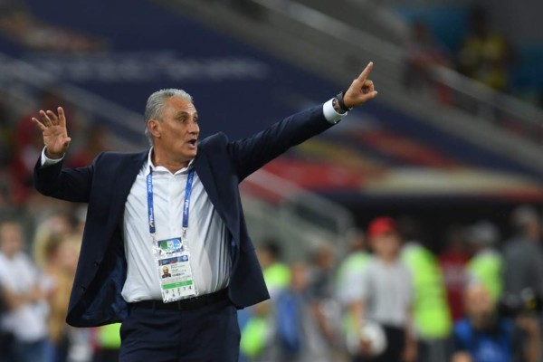 Tite: 'Me duele dejar fuera un jugador de calidad'
