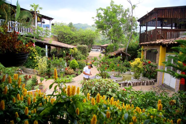 Valles y montañas: Aventura, paisajismo e historia