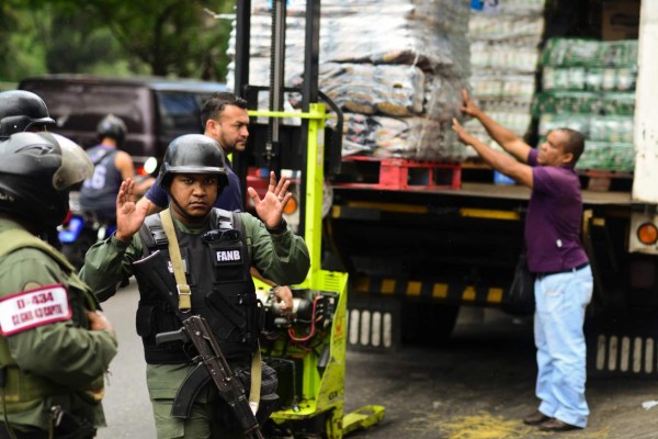 La escasez de productos básicos en Venezuela supera el 80%