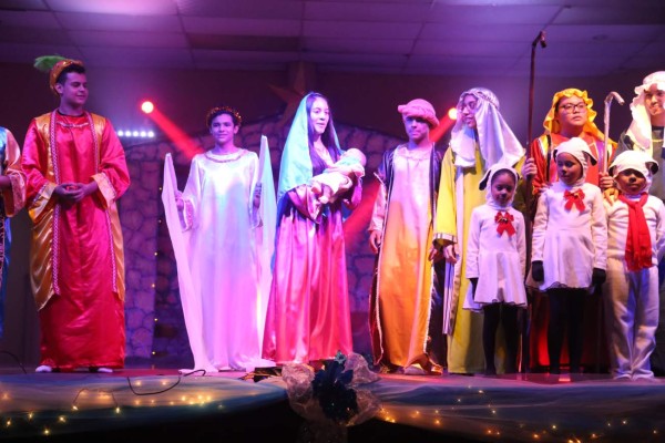 La Happy New Dawn revivió el nacimiento de Jesús