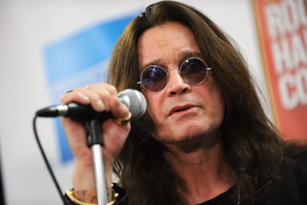 Ozzy Osbourne recibe vacuna contra el covid-19