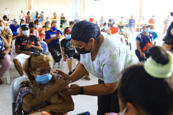 El covid-19 repunta en 5 municipios de Cortés