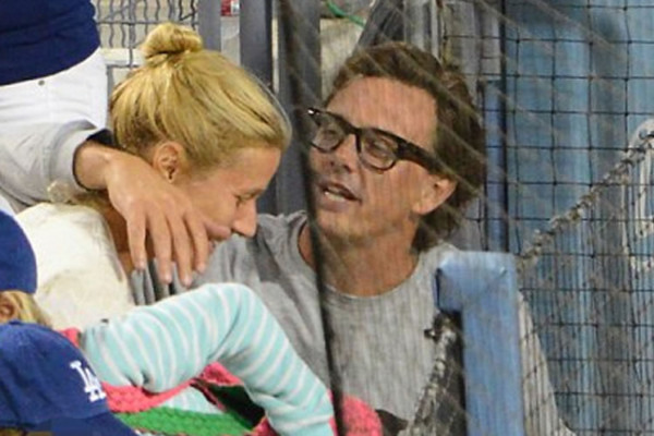 Publican fotos de Gwyneth Paltrow besando a su exnovio