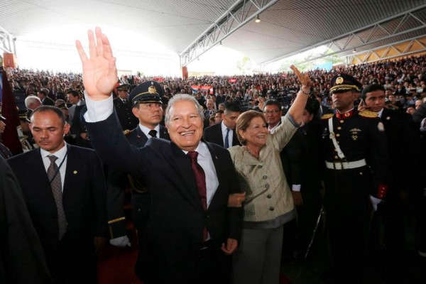 Sánchez Cerén promete más cambio social y combatir corrupción e inseguridad