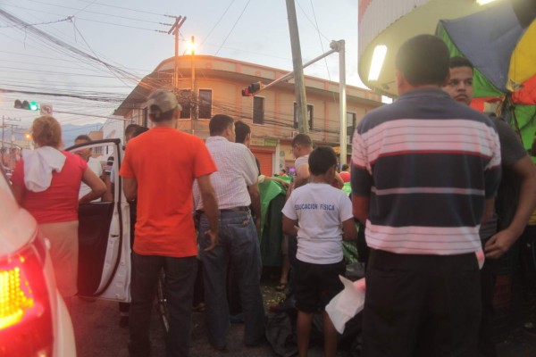 En el centro de La Ceiba matan a tiros a vendedor