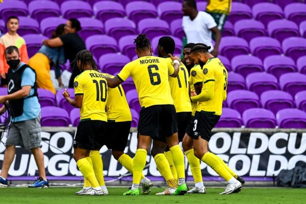 Jamaica con puros golazos venció a Surinam en su estreno de la Copa Oro