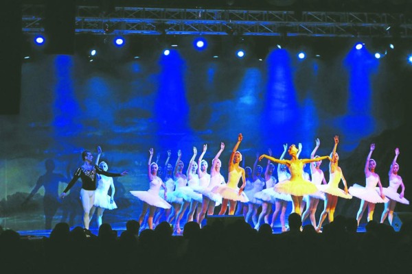 Ballet Clásico de Rusia deslumbró con su presentación