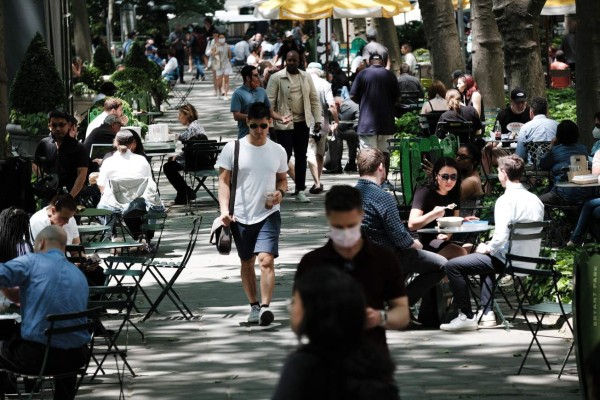 Nueva York vacunará contra el covid 19 a turistas y residentes en sus playas