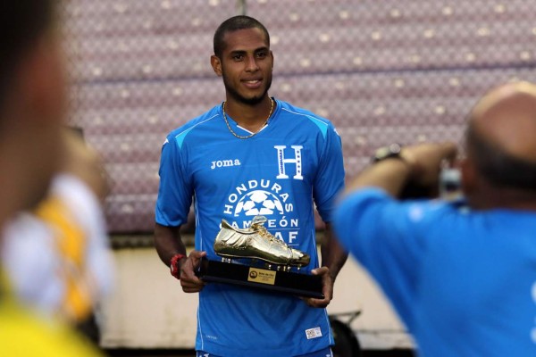 Jorge Claros gana el Balón de Oro de la Copa Centroamericana