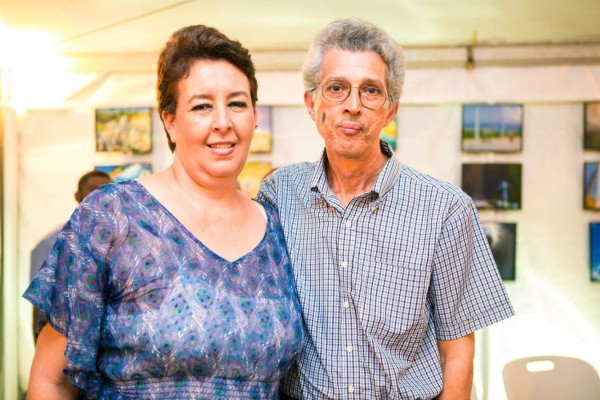 Ejecutivos de Roatán Electric Company comparten