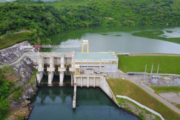 Paralizada continúa inversión de $294.4 millones en 5 represas