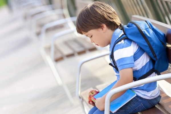 Cambiar de escuela al niño no es solución al 'bullying”