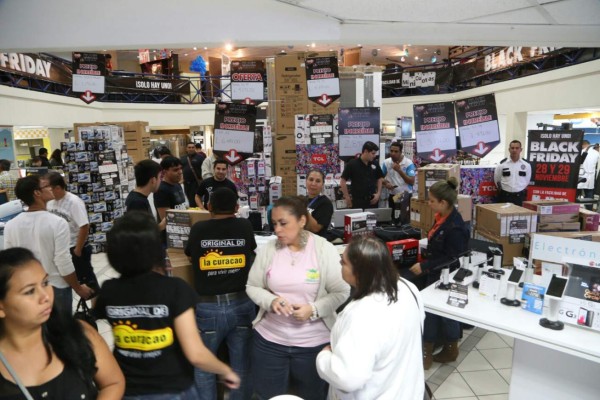 Grandiosas ofertas del black week tienen a reventar el comercio