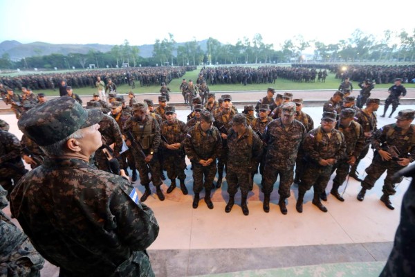 Más de 3,000 efectivos de las FF AA se suman a la Operación Paz y Democracia II