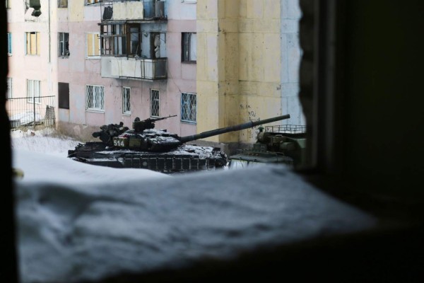 La OTAN pide a Rusia actuar ante repunte de violencia en el este de Ucrania