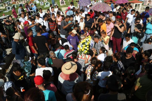 'Nunca volveré a sentir la alegría de llevarlos a la escuela', padre de hermanitos muertos en accidente