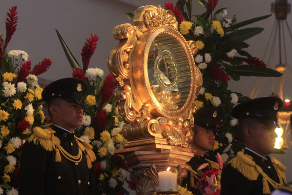 Presidente de Honduras ordena atención para peregrinos católicos