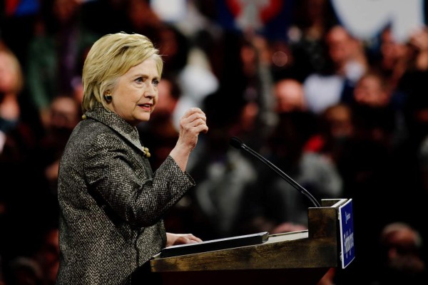 Republicano Donald Trump saca pecho tras arrasar en el supermartes